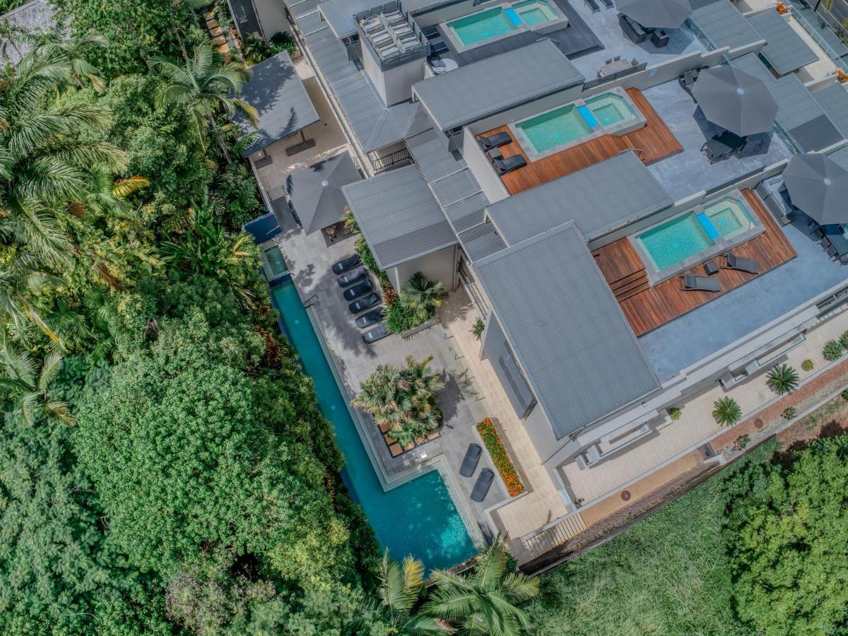 Aparthotel Coconut Grove Port Douglas Exterior foto