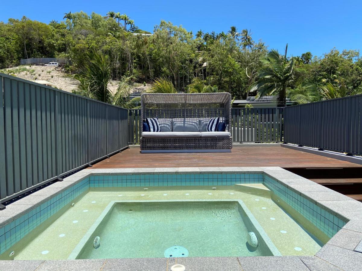 Aparthotel Coconut Grove Port Douglas Exterior foto