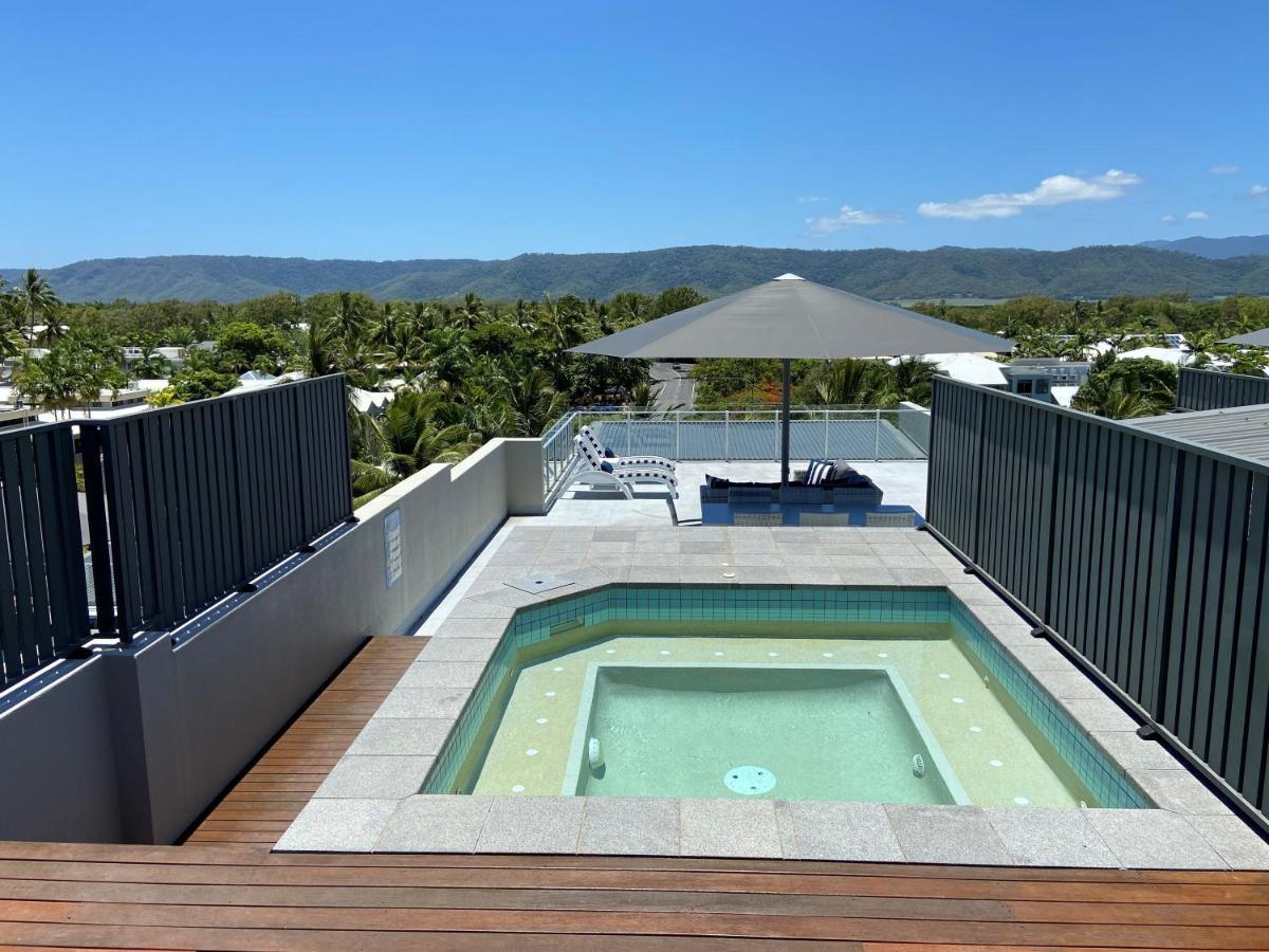 Aparthotel Coconut Grove Port Douglas Exterior foto
