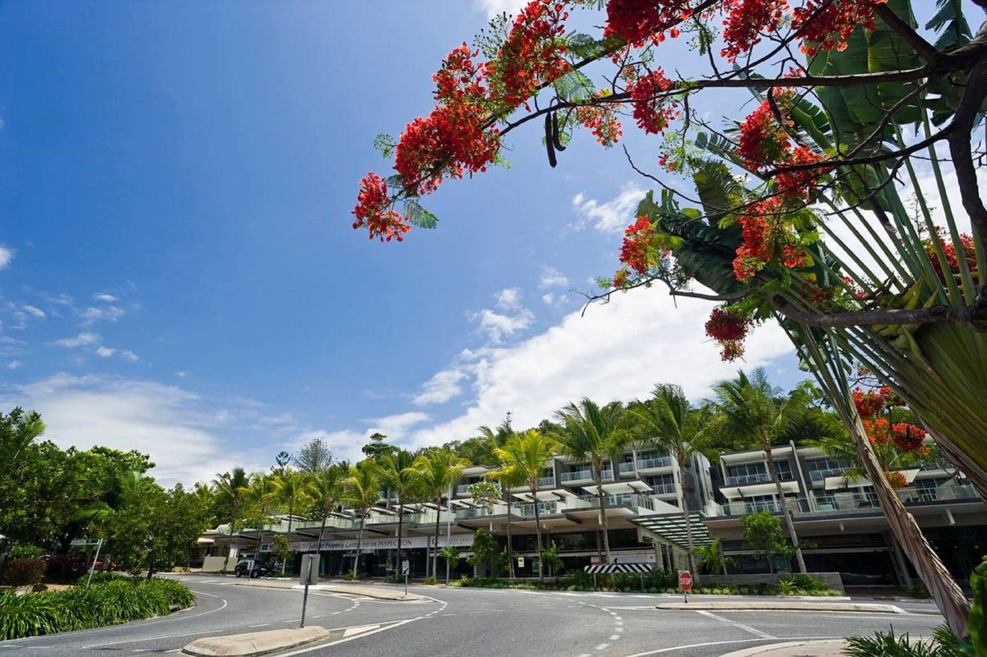Aparthotel Coconut Grove Port Douglas Exterior foto