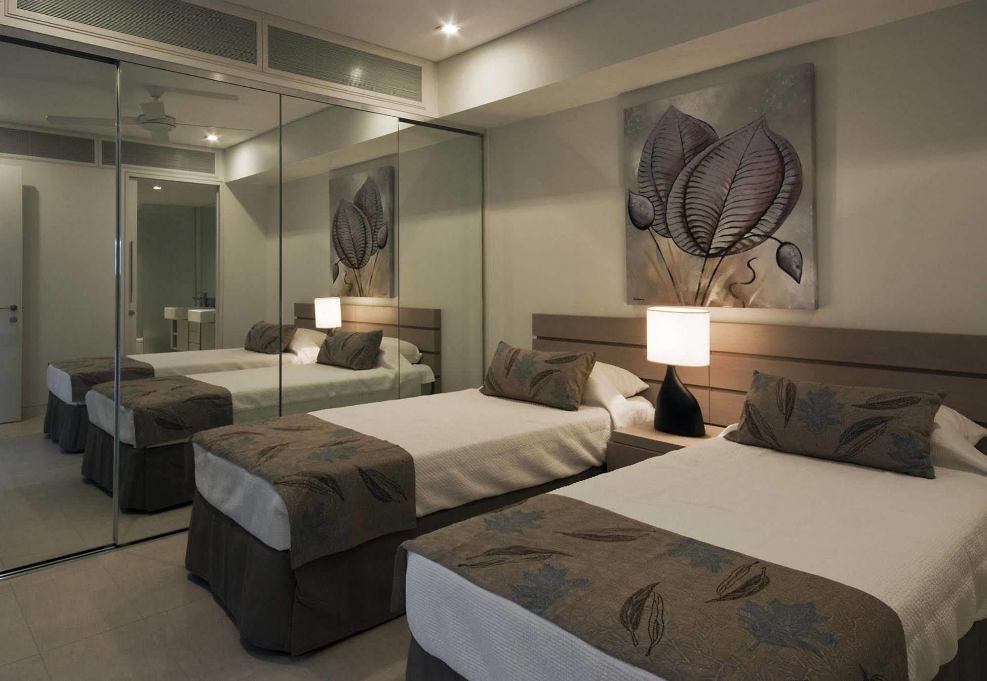 Aparthotel Coconut Grove Port Douglas Exterior foto