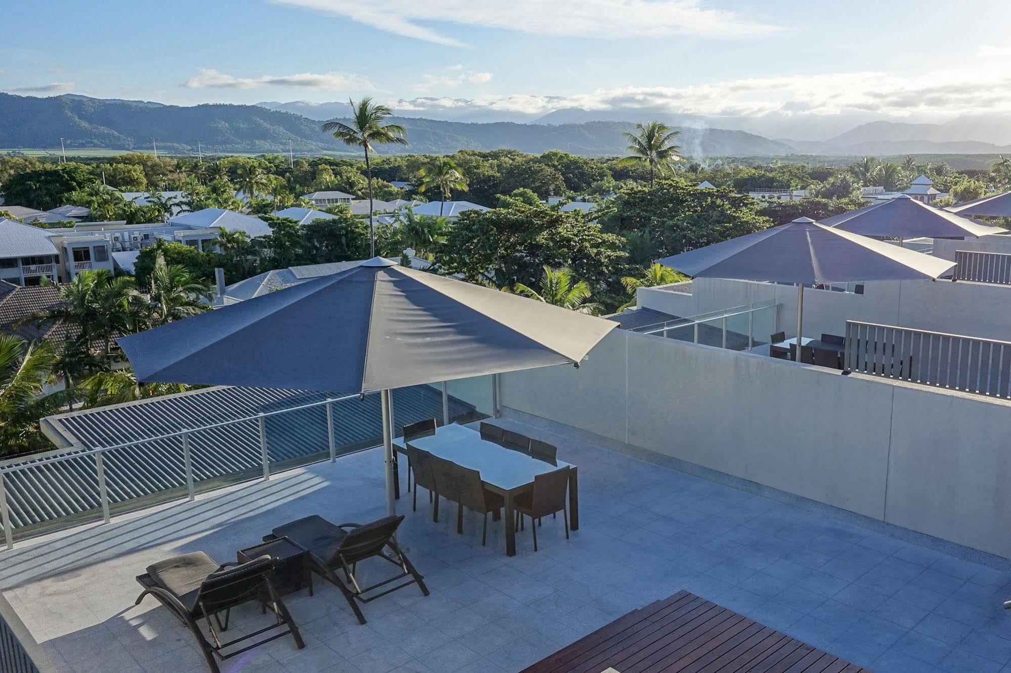 Aparthotel Coconut Grove Port Douglas Exterior foto